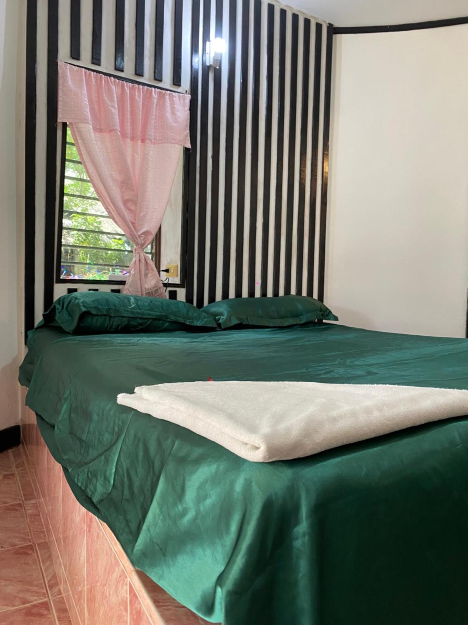 Appartamento Hutofhappiness Thong Sala Esterno foto