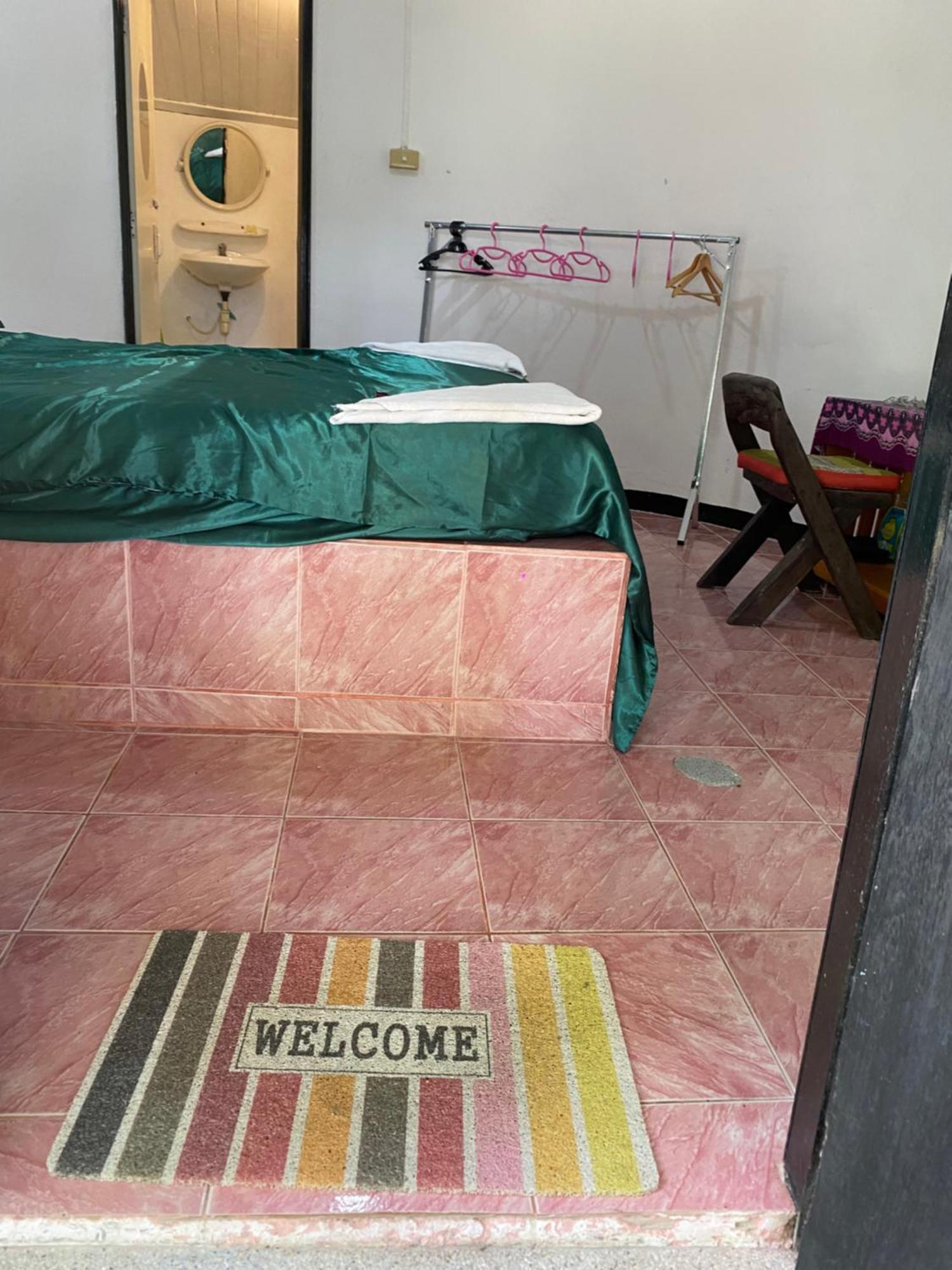 Appartamento Hutofhappiness Thong Sala Esterno foto